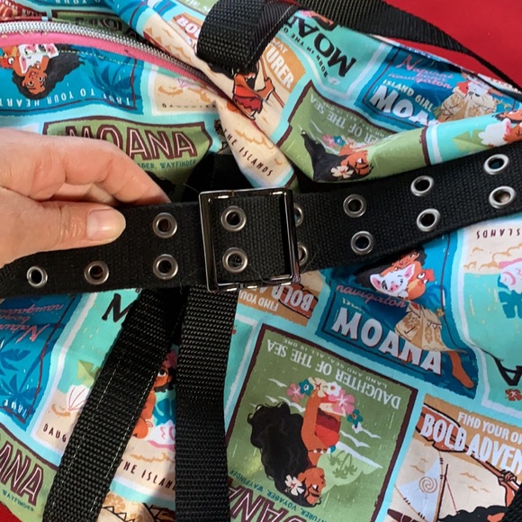 New Disney Hand Crafted BOBBI MAC Duffle - Picture 2 of 5